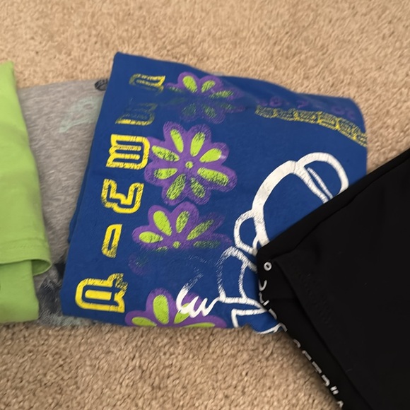 5 medium T-shirt - Picture 3 of 8